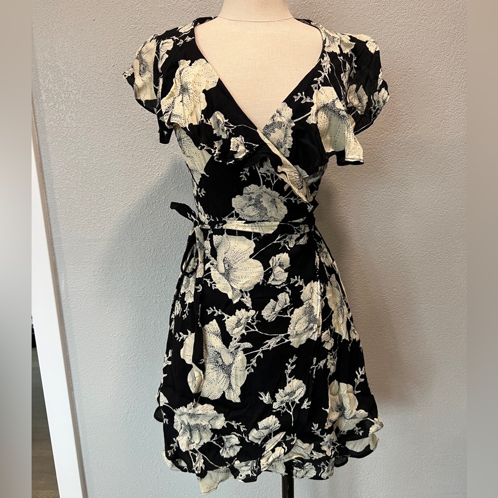 NWT French Quarter Printed Mini Dress